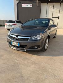 Opel Astra GTC 1.7 CDTI 110CV ecoFLEX 3 porte Enjo