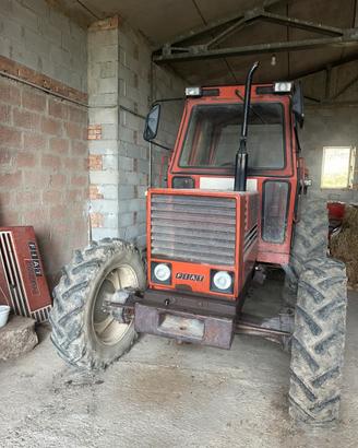 Trattore Fiat 580 agricolo