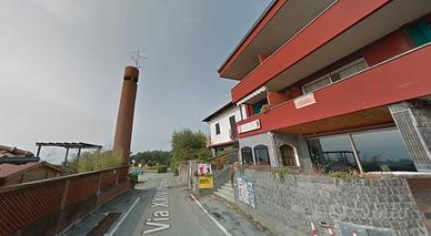 Trilocale con giardino privato - Leggiuno