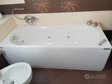 Vasca idromassaggio
