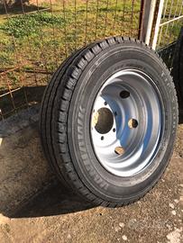 Cerchi completi di gomme per Iveco Daily 195/75/16