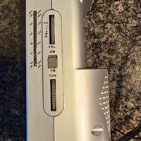 Radiosveglia con proiezione orario su soffitto