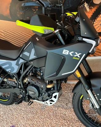 Benelli BKX 300 - SUPER PROMO