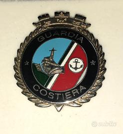 Medaglia con logo  Guardia Costiera 