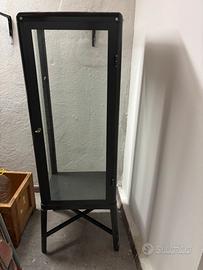 Vetrina fabrikõr ikea