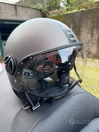 Casco momo design