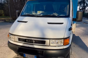 iveco DAYLI  TELONATO  2.3