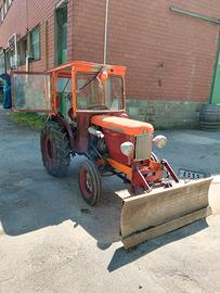 trattore agricolo