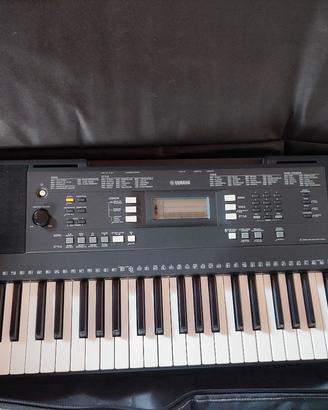 Tastiera Yamaha + accessori 