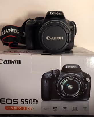 Reflex Canon EOS 550D e accessori