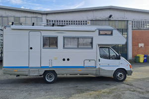 Camper Ford Rimor Superbrig 678