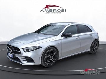 MERCEDES-BENZ A 180 180 d Automatic Premium Nigh