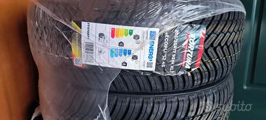 4 gomme auto nuove