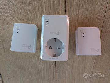 Gruppo di 3 Powerline TP-Link AV1000
