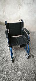 Sedia a rotelle carrozzina per disabili e anziani