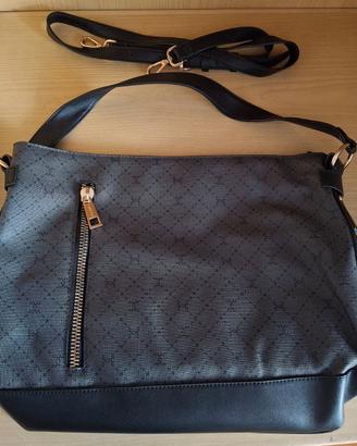 Borsa a spalla Carpisa monogram con tracolla
