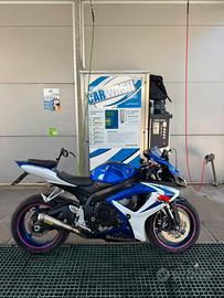 Suzuki GSX R 600 anno 2006