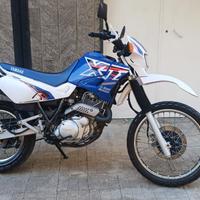 YAMAHA XT 1998