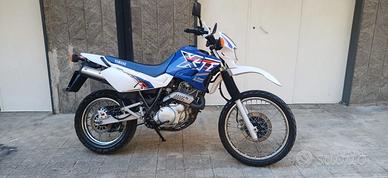 YAMAHA XT 1998