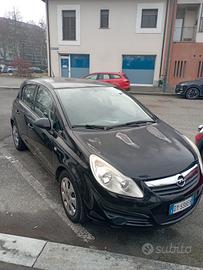 Opel corsa 5 porte GPL ok neopatentati 
