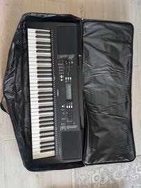 Tastiera Yamaha PSR E373
