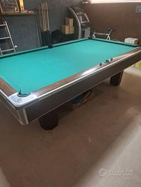 Biliardo professionale americana