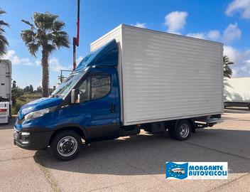 Iveco Daily 35C15 con box e pedana idr motore 3000