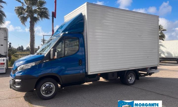 Iveco Daily 35C15 con box e pedana idr motore 3000