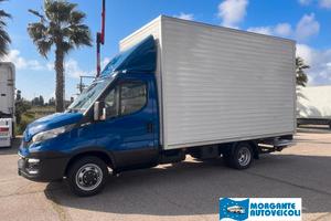 Iveco Daily 35C15 con box e pedana idr motore 3000