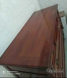 Comò in legno massello 