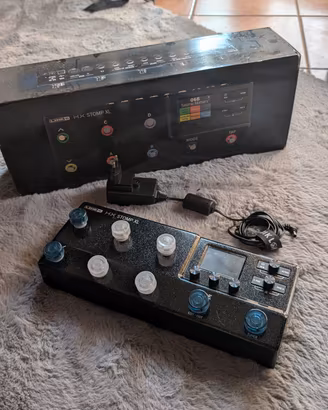HX stomp XL multieffetto per basso e chitarra