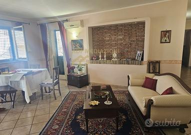 Secondo Piano Con Garage