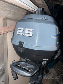 Motore fuoribordo Yamaha 4 tempi  2,5 cavalli