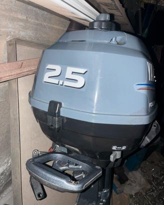 Motore fuoribordo Yamaha 4 tempi  2,5 cavalli