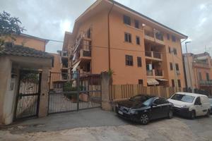 4 vani - posto auto - cantina - monreale