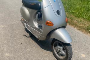Vespa 125