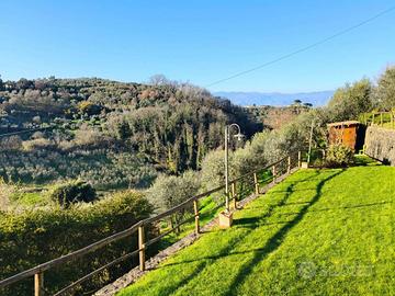Villa di 140 m² con più di 5 locali a Serravalle P