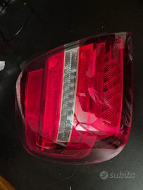 fanale posteriore sx mercedes180  gla anno 2019
