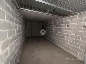 AUTORIMESSA A GRASSOBBIO