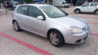 Vendita Golf 5 gpl 2008 unico propietario