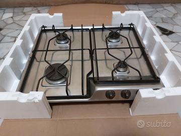 Piano Cottura Cucina 4 fuochi Ariston
