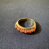 Anello in oro 18k con corallo vintage