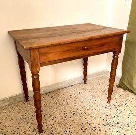 Tavoli Antichi e  mobili  d'antiquariato