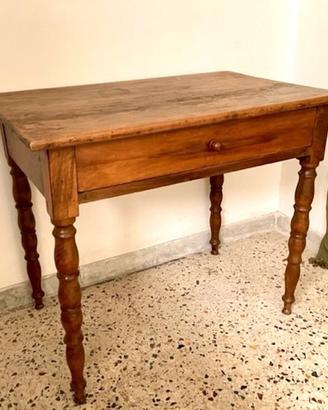Tavoli Antichi e  mobili  d'antiquariato