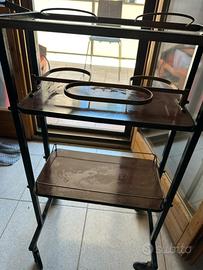Carrellino vintage con bottiglie “Bocchino”