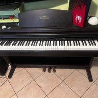 Yamaha clavinova clp-820