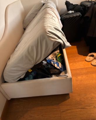 Letto imbottito singolo con contenitore