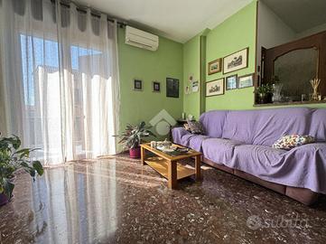VILLA SINGOLA A CAMERI