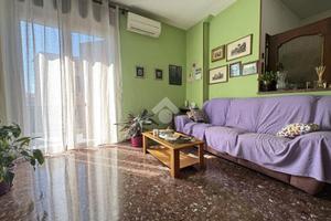 VILLA SINGOLA A CAMERI