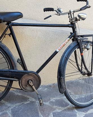 Bicicletta d'epoca con freni a bacchetta